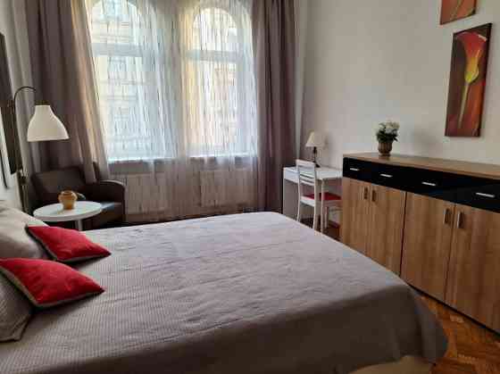 Сдаётся в долгосрочную аренду просторная двухкомнатная квартира с Rīga