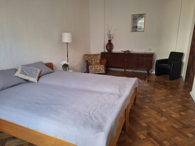 Ilgtermiņa īrei tiek piedāvāts plašs 2 istabu dzīvoklis ar izolētām istabām ar atsevišķu Rīga - foto 3