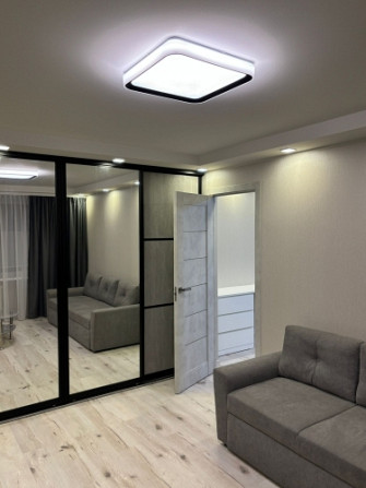 Izīrē gaišu, kvalitatīvi labiekārtotu dzīvokli Klīversalā, līdzās Latvijas Nacionālajai Rīga - foto 2