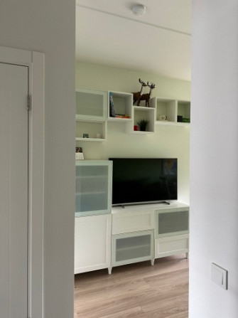 Izīrē 2 istabu dzīvokli jaunajā projektā 