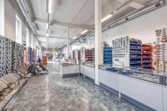 Kapseļu iela 15  коммерческие помещения магазина и склада доступны в аренду с 11.06.2026. Rīga