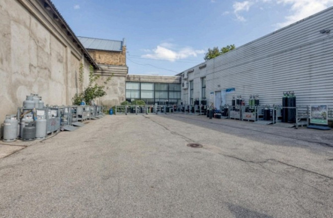 Kapseļu iela 15  pieejamas veikala un noliktavas telpas īrei no 11.06.2026.  Piedāvājam plašas Rīga - foto 9