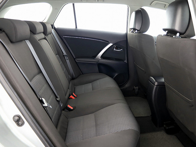 Toyota Avensis Linea Sol Facelift 2.2 D-4D 110kW Tallina - foto 7