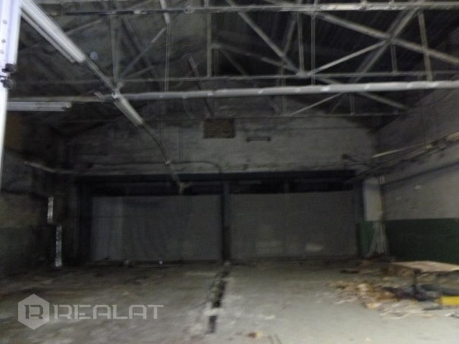 Pārdod telpas veikalam, birojam, salonam, studijai. Lieli vitrīnas logi, pagalamā vieta autostāvviet Рига - изображение 20