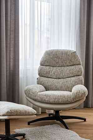 Izīrē ilgtermiņā pilnīgi jaunu 43.7 m2 plašu studijas tipa dzīvokli Klusajā centrā Dzirnavu ielā 17. Рига