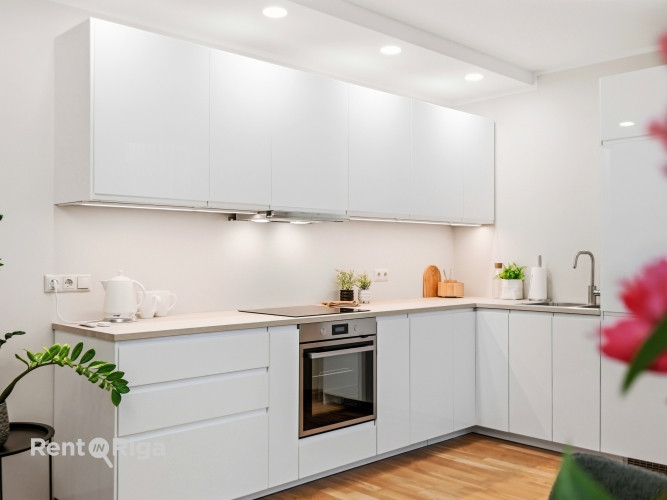 Новая трёхкомнатная квартира с окнами на юго-восток. Полностью оборудованная Рига - изображение 3