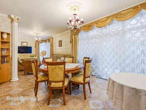 Продаётся 3-комнатная квартира с террасой на живописном берегу озера Балтеэзерc! Rīga