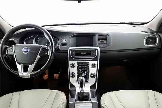 Volvo V60 Ocean Race Facelift 2.0 D4 88kW Tallina