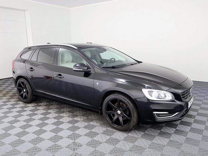 Volvo V60 Ocean Race Facelift 2.0 D4 88kW Таллин - изображение 1