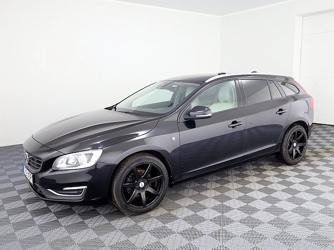 Volvo V60 Ocean Race Facelift 2.0 D4 88kW Таллин - изображение 2
