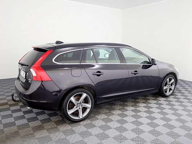 Volvo V60 Momentum AWD 4x4 ATM 2.4 D5 151kW Таллин - изображение 3