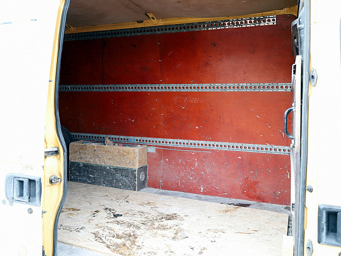 Iveco Daily 35S18V Van 3.0 HPI 130kW Tallina - foto 7