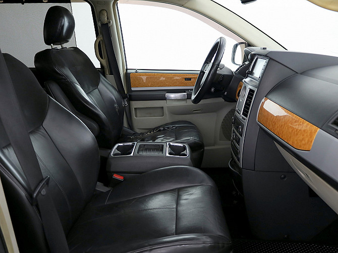 Chrysler Grand Voyager Limited 2.8 CRD 120kW Tallina - foto 5