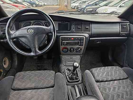 Opel Vectra Caravan 1.8 85kW Tallina