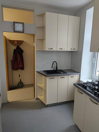 3 istabu mēbelēts dzīvoklis ērta atrašanās vieta (blakus Nacionālajai bibliotēkai). Dzīvoklī... Рига - изображение 3