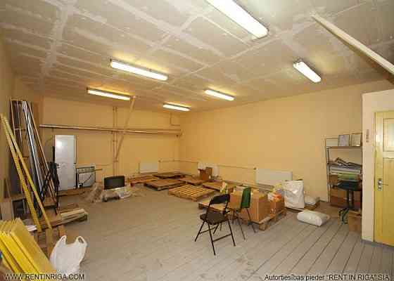 Iznomā apkurināmu noliktavu Krasta masīva rajonā.   Foto informatīvs, piedāvājam blakus telpas šajā  Rīga