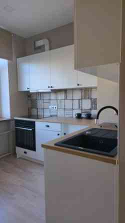 Уютная квартира доступна для аренды в районе Пардалгавы, на улице Валгума. Рига