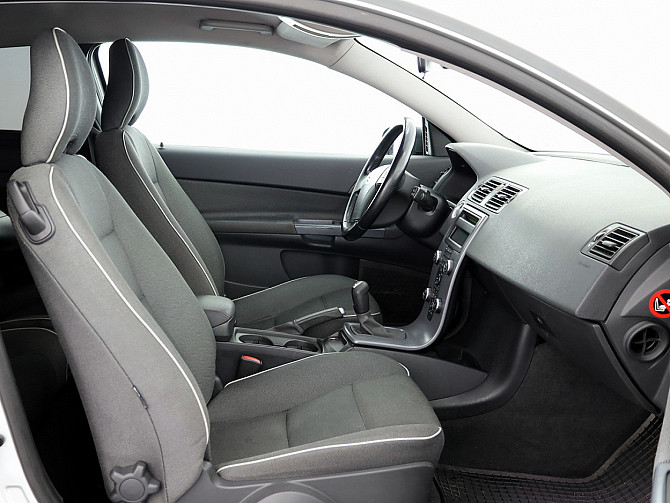 Volvo C30 Momentum 1.6 D4 80kW Таллин - изображение 6