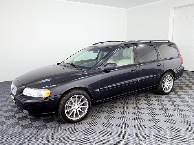 Volvo V70 Summum AWD 4x4 2.4 D5 136kW Таллин - изображение 2