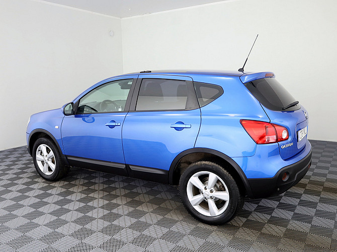 Nissan Qashqai Comfort 4x4 ATM 2.0 104kW Таллин - изображение 4