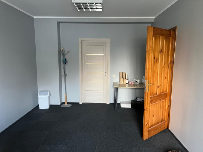 Birojs Ziepniekkalnā pie Vienības gatves.  + 2. stāvs divstāvu ēkā. + Divi kabineti. Wc Rīga - foto 5