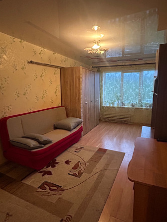 В связи с переездом продаю квартиру на 4 этаже, двойная входная дверь, комнаты не проходные,... Даугавпилс - изображение 1