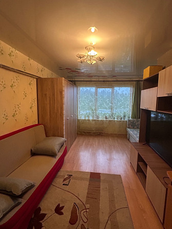 В связи с переездом продаю квартиру на 4 этаже, двойная входная дверь, комнаты не проходные,... Даугавпилс - изображение 3