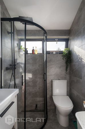 Pārdod kompaktu, ērtu un siltu koka karkasa māju. Mājiņa uzbūvēta divus gadus atpakaļ. Atrodas ļoti  Елгава и Елгавский край - изображение 1