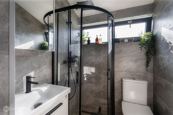 Pārdod kompaktu, ērtu un siltu koka karkasa māju. Mājiņa uzbūvēta divus gadus atpakaļ. Atrodas ļoti  Елгава и Елгавский край - изображение 5