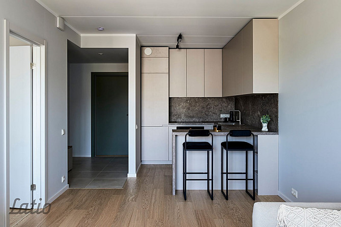 Izīrē pilnībā jaunu, kvalitatīvu 2 istabu dzīvokli projektā Mārpagalmi
Izīrē stilīgu un Rīga - foto 3