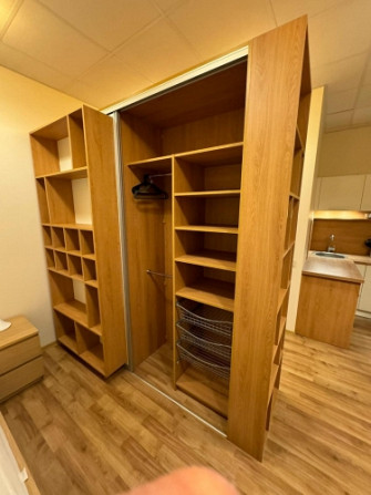 Compact, high-quality renovated and tastefully furnished studio apartment in the very center of the  Рига - изображение 4