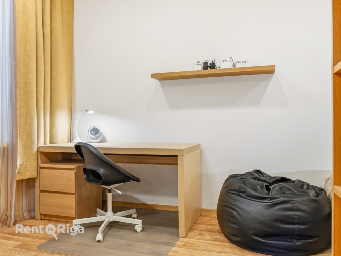 Kompakts, kvalitatīvi izremontēts un gaumīgi iekārtots studio dzīvoklis pašā pilsētas Rīga - foto 15