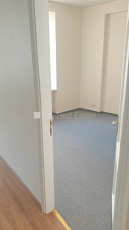 Fasādes māja, renovēta māja, objektu apsargā fiziskā apsardze, ieeja no ielas, ir lifts, Rīga - foto 8