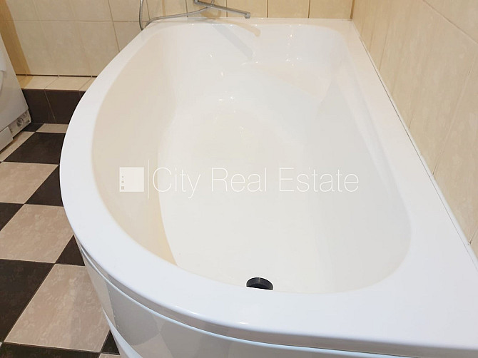 Šo dzīvokli izīrē pa diennaktīm (īstermiņa īre), īres cena sludinājumā norādīta par Rīga - foto 9