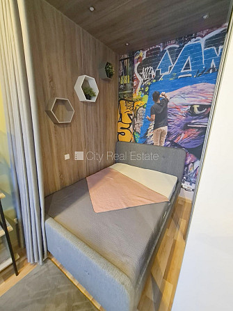 Renovēta māja, labiekārtota apzaļumota teritorija, apsargāta autostāvvieta, studio tipa, Rīga - foto 11