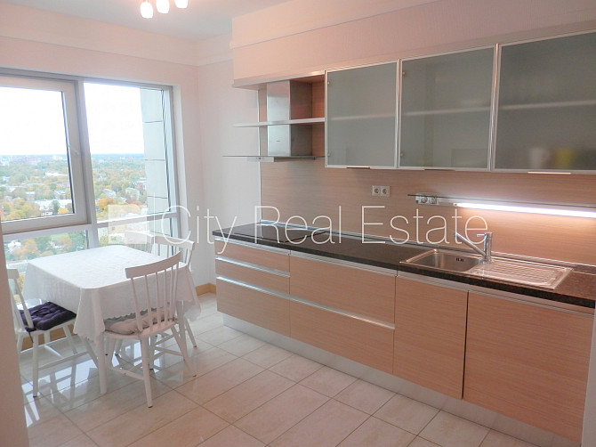 Проект - Panorama Plaza (Панорама Плаза), новостройка, въездные ворота оснащены Рига - изображение 13