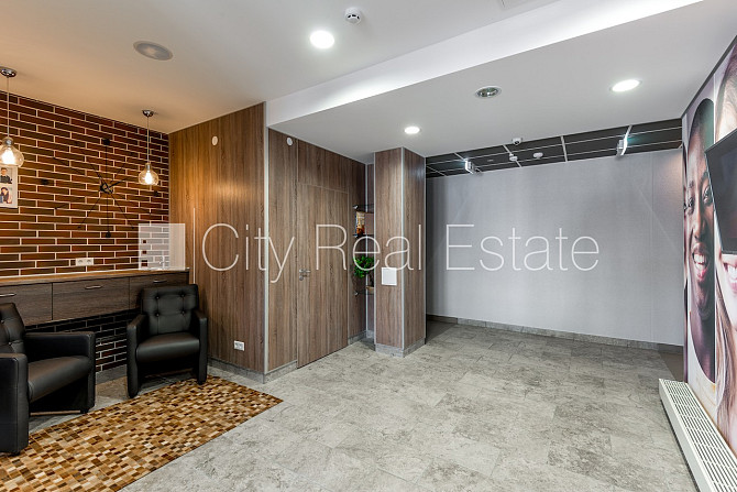 Реновированный дом, благоустроенная озеленённая территория, лестничная клетка Рига - изображение 18