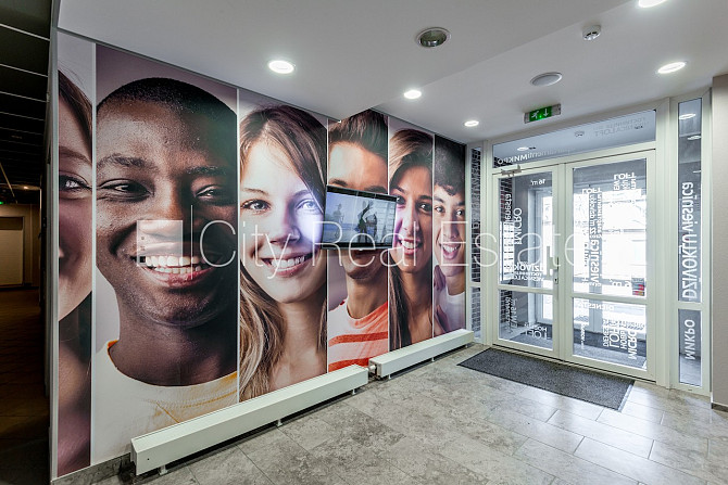 Реновированный дом, благоустроенная озеленённая территория, лестничная клетка Рига - изображение 14