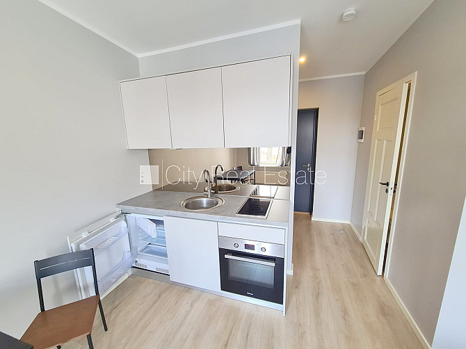 Фасадный дом, реновированный дом, закрытый двор, вход с улицы и со двора, Рига - изображение 6