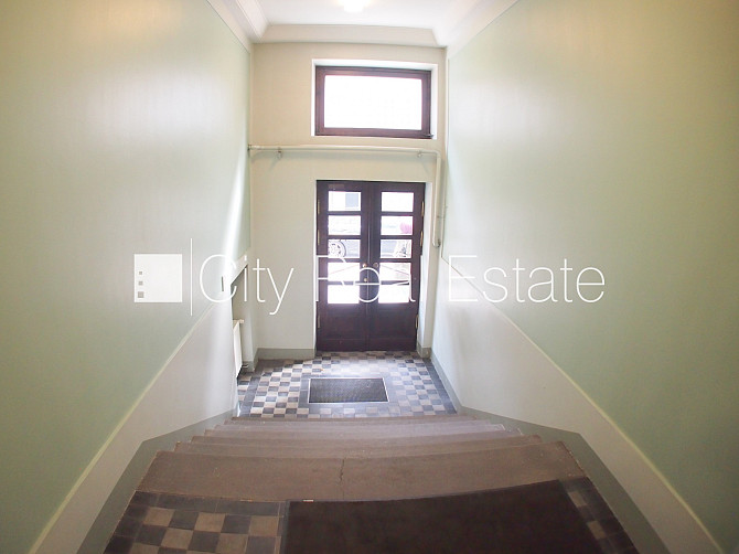 Проект - Skolas 9 (Сколас 9), фасадный дом, реновированный дом, вход с улицы, лестничная Рига - изображение 15