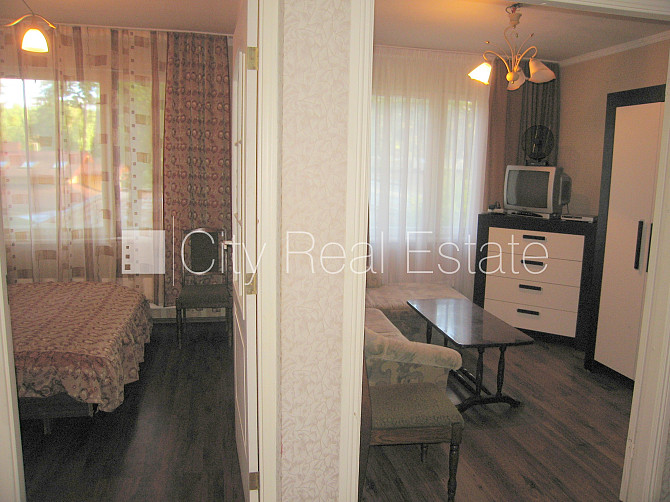 Šo dzīvokli izīrē pa diennaktīm (īstermiņa īre), īres cena sludinājumā norādīta par Jūrmala - foto 4