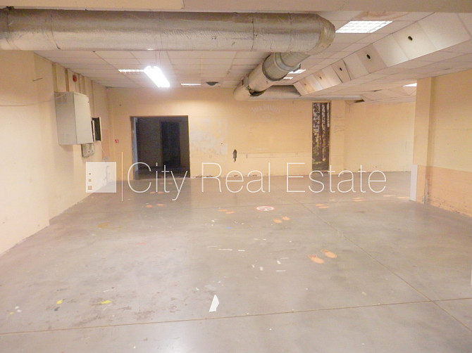 Fasādes māja, slēgta teritorija, vieta vairākām automašīnām, apsargāta teritorija, objektu Rīga - foto 6