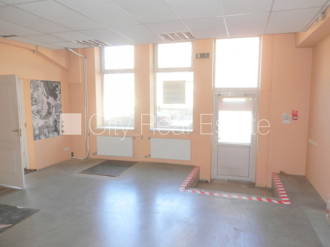 Fasādes māja, slēgta teritorija, vieta vairākām automašīnām, apsargāta teritorija, objektu Rīga - foto 2