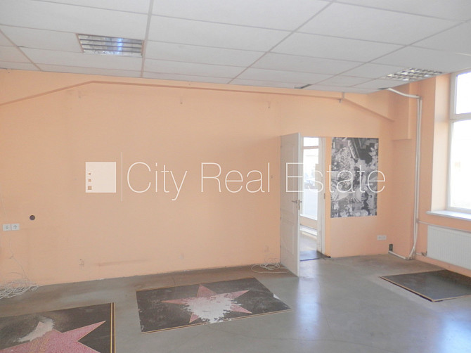 Fasādes māja, slēgta teritorija, vieta vairākām automašīnām, apsargāta teritorija, objektu Rīga - foto 7