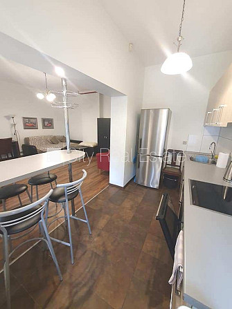 Fasādes māja, renovēta māja, ieeja no ielas un pagalma, kāpņu telpa pēc kosmētiskā Rīga - foto 6