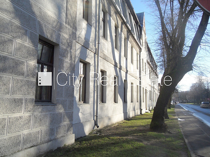 Fasādes māja, renovēta māja, ieeja no ielas un pagalma, kāpņu telpa pēc kosmētiskā Rīga - foto 18