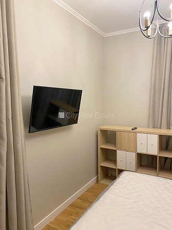 Fasādes māja, renovēta māja, slēgts pagalms, ieeja no ielas, kāpņu telpa pēc kapitālā Rīga - foto 3