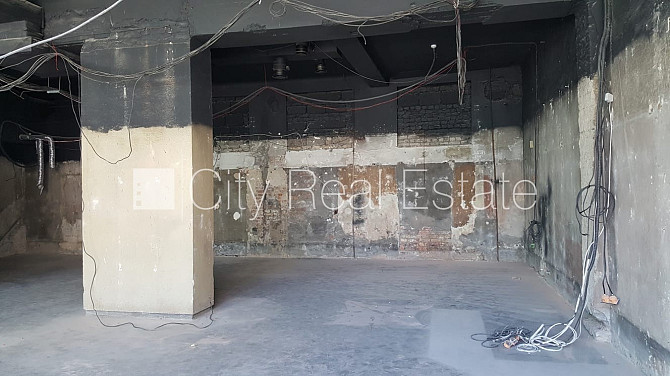 Фасадный дом, реновированный дом, вход с улицы, окна выходят на улицу, система Рига - изображение 10