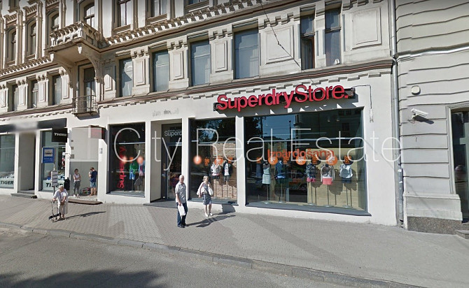 Фасадный дом, реновированный дом, вход с улицы, окна выходят на улицу, система Рига - изображение 2