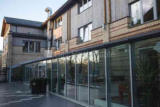 Реновированный дом, плата за обслуживание одного квадратного метра в  месяц 2.85 EUR, Rīga